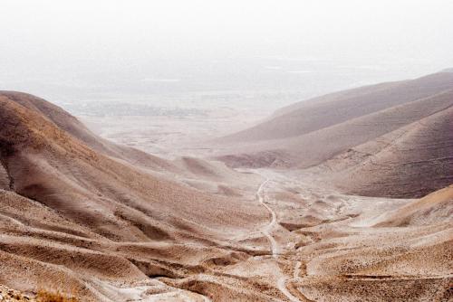 landscape-and-desert-around-the-jordan-valley-israel